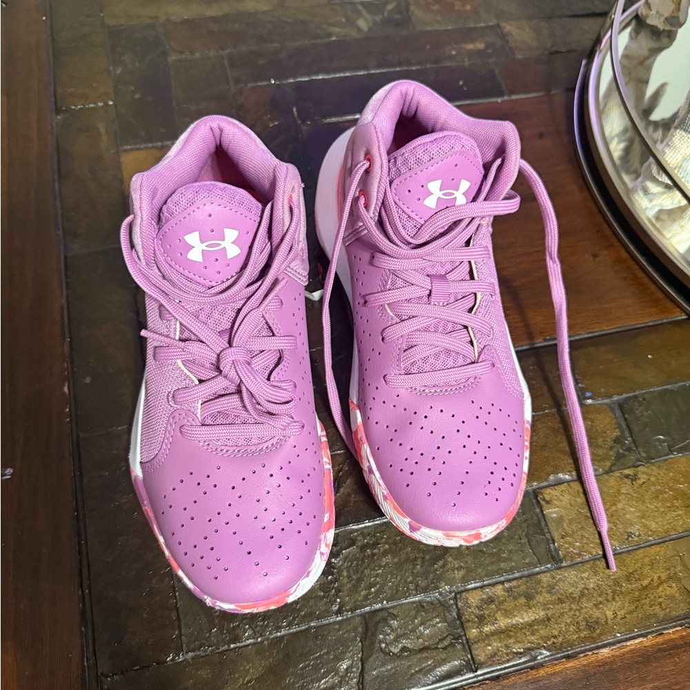 NEW Under Armour Purple High-Top Sneakers (basketball shoes)